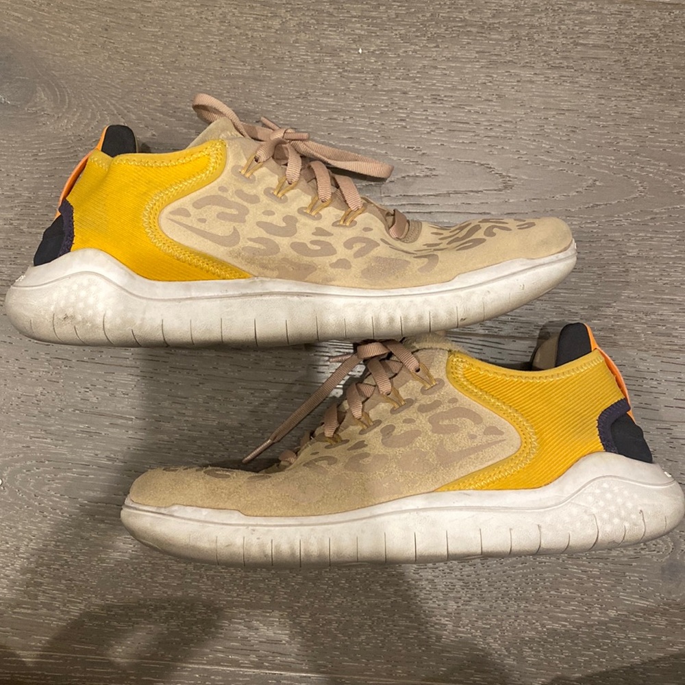 Nike Free Sneakers Leopard Print